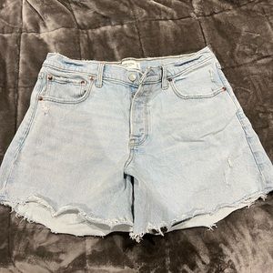 Abercrombie and Fitch 90s baggy short
